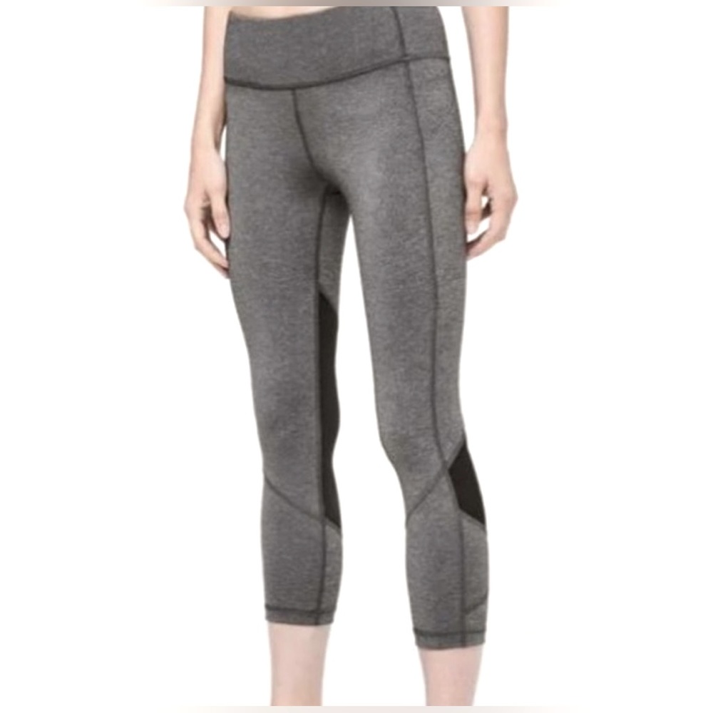 BRAND NEW WITH TAGS - Lululemon Pace Rival High-Rise Crop 22"